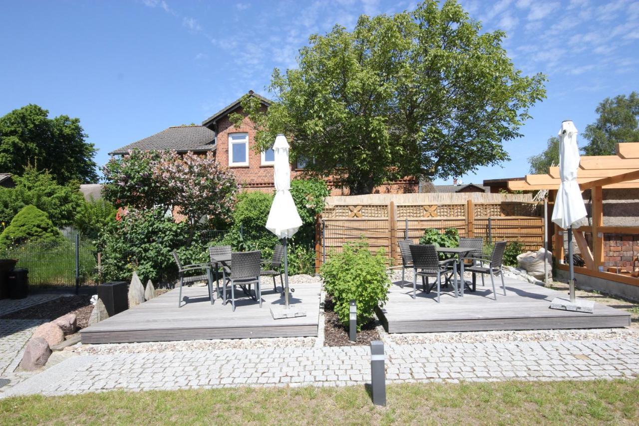 Fw Steuerbord Peildeck Apartment วุสโทรว์ ภายนอก รูปภาพ