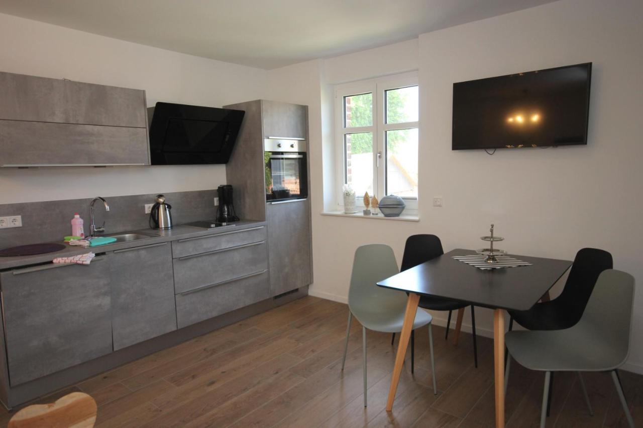 Fw Steuerbord Peildeck Apartment วุสโทรว์ ภายนอก รูปภาพ